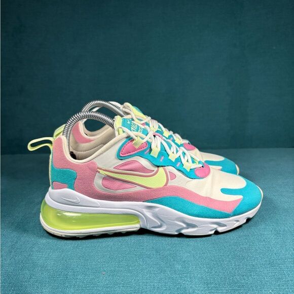 Size 7.5 - Women’s Nike Air Max React 270 multicolor shoes - Picture 3 of 9